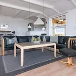 4 Star Holiday Home In Sjolund 別荘 *