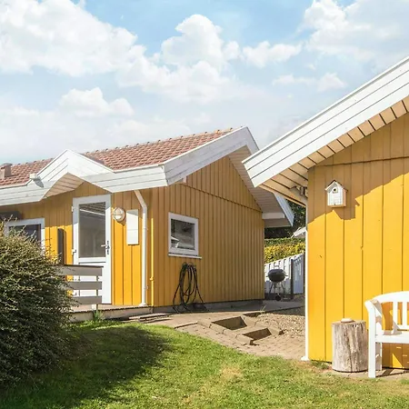 8 Person In Sjolund-by Traum Hejls