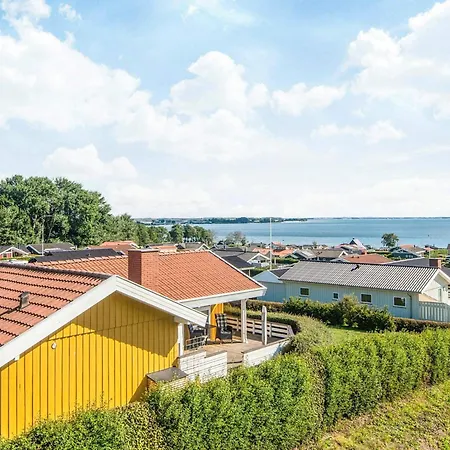 度假居 4 Star In Sjolund